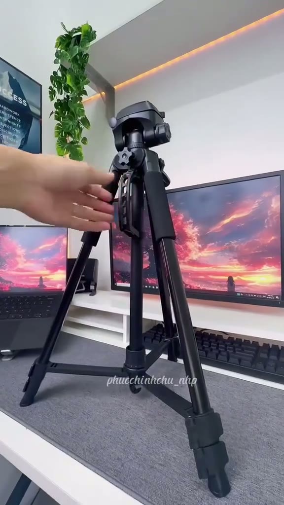 Video phản hồi của khách về Tripod 1m4